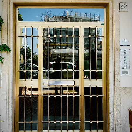 Casa Fabio - Cornelia Metro A * Rom